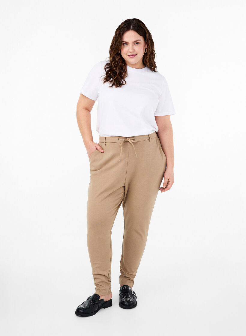 Croppade Maddison-byxor, Beige, Model image number 0