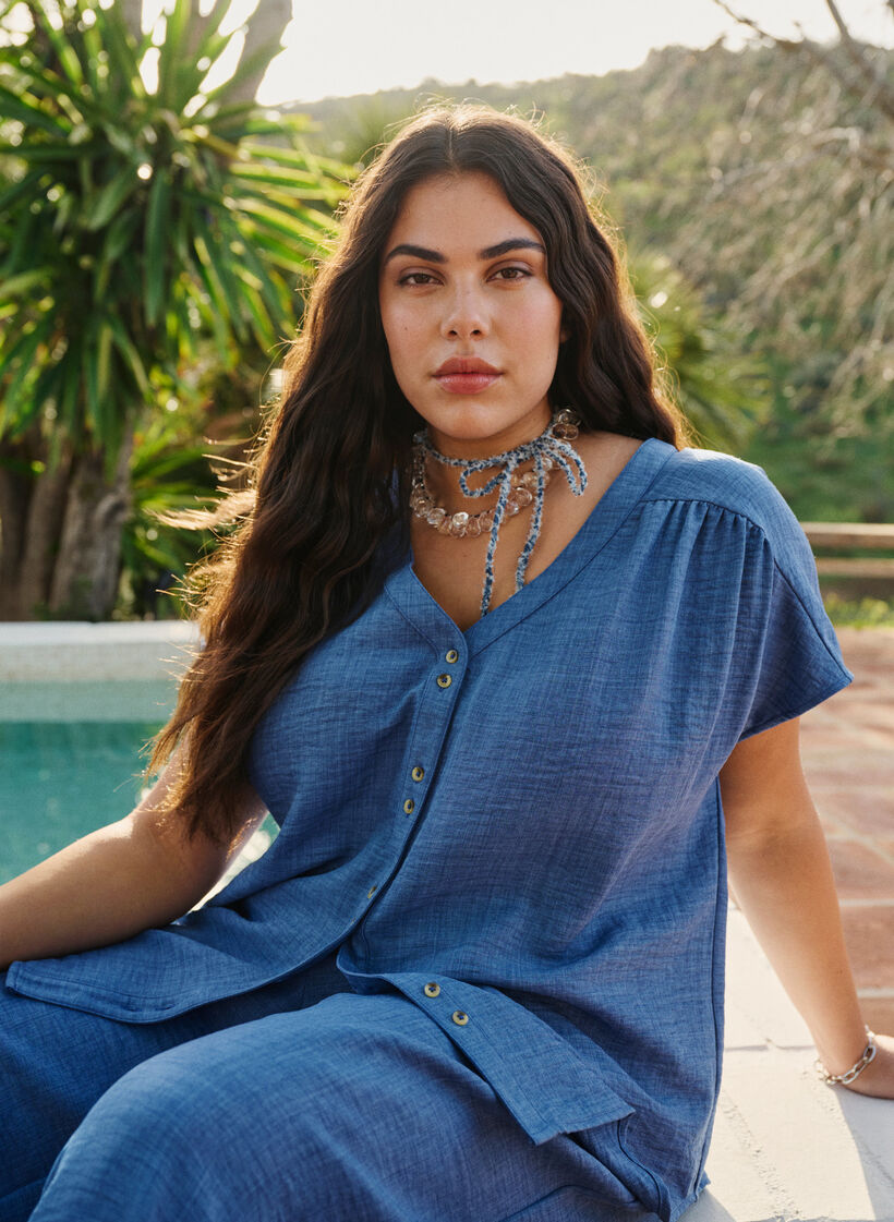 V-ringad skjortblus med korta &auml;rmar, Bl&aring;, Image image number 0