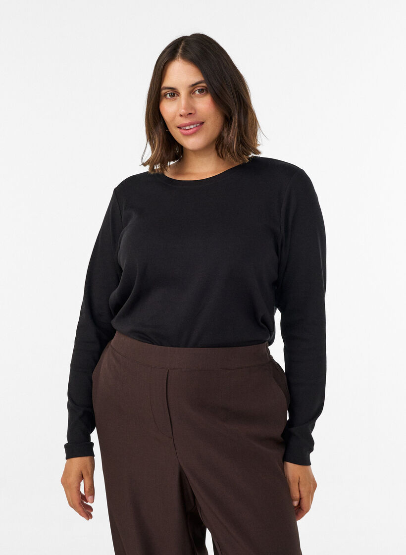 L&aring;ng&auml;rmad bas-T-shirt med rund hals, Svart, Model image number 0