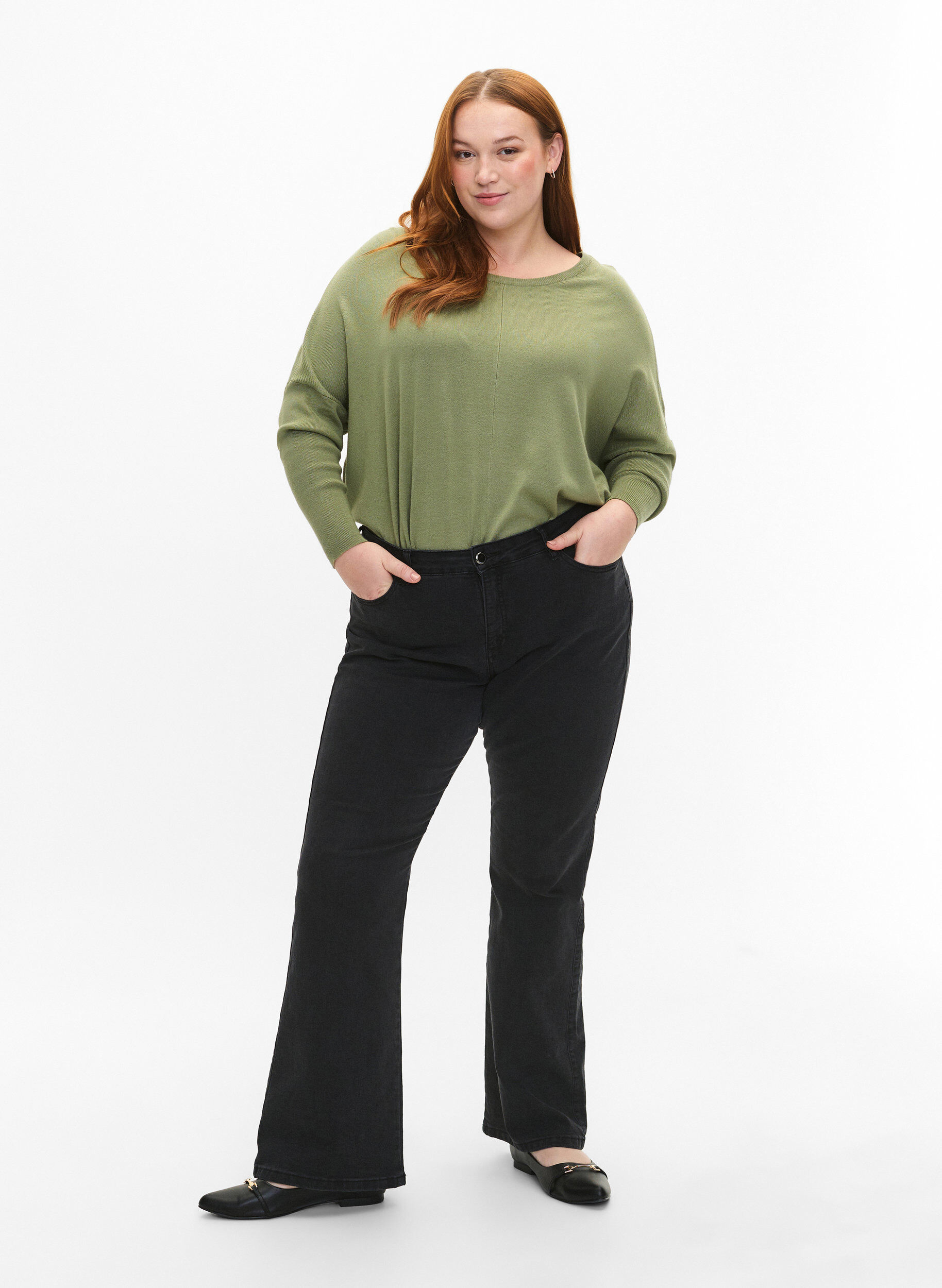 Zizzi Stickad tunika i viskosblandning, Oil Green, Model image number 2