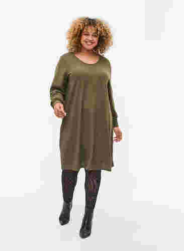 Långärmad klänning med korsad rygg, Ivy Green Mel., Model image number 2