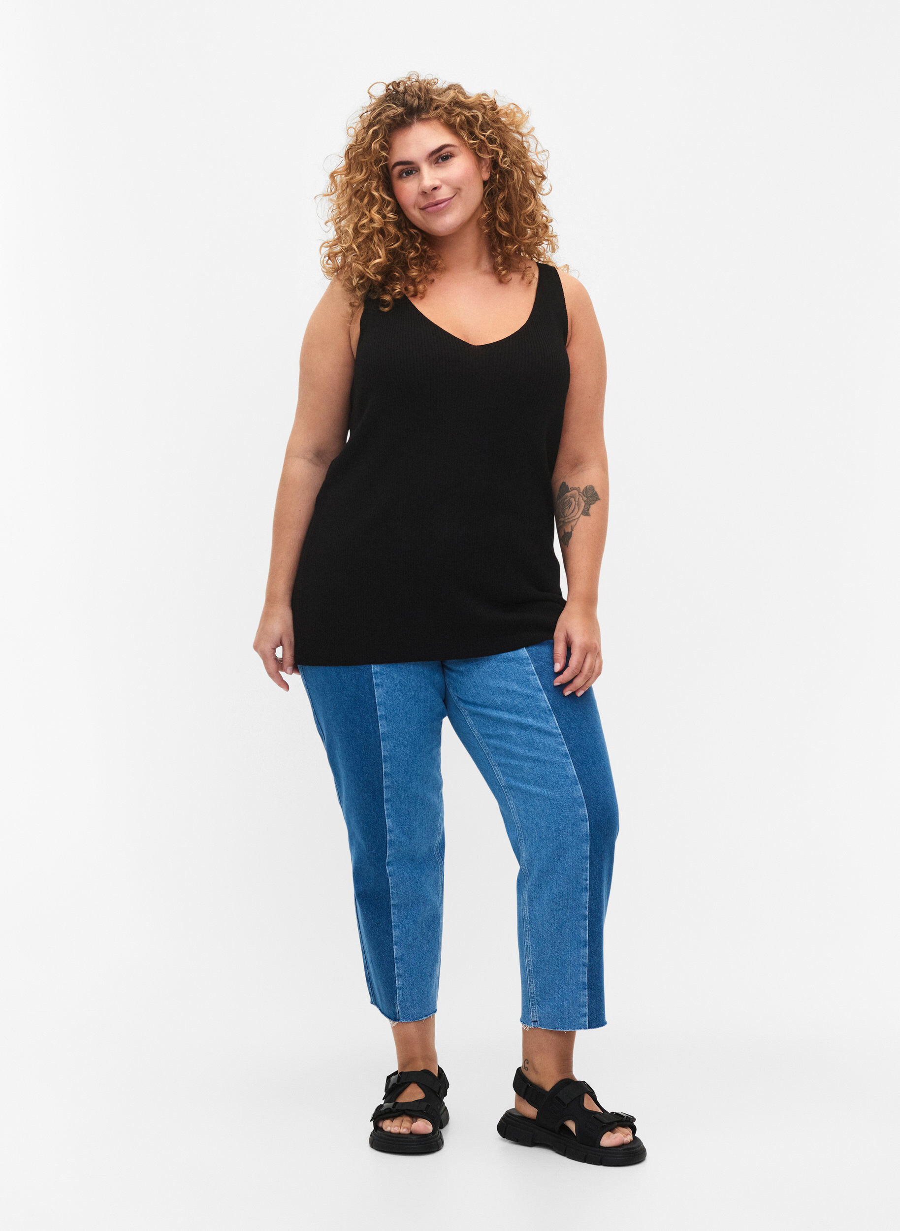 Zizzi Stickad topp med v-ringning, Black, Model image number 2