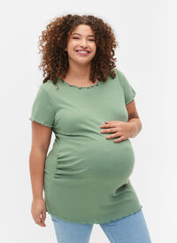 Ribbad t-shirt för gravida, Green Bay, Model