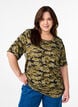 T-shirt med TENCEL&trade; Lyocell och kamouflagem&ouml;nster, Gr&ouml;n, Model image number 0