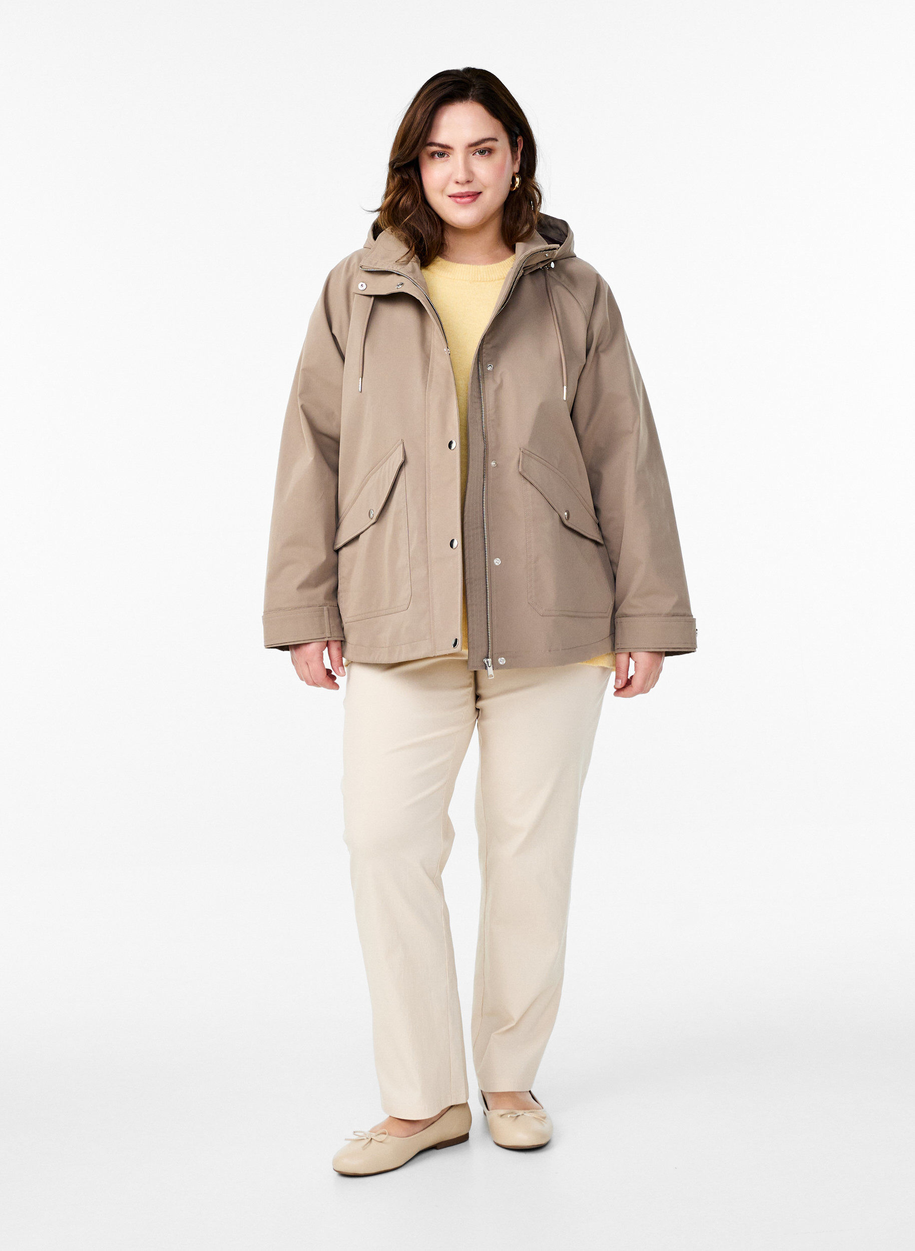 ZizziKort v&aring;rjacka med avtagbar huva, Beige, Model image number 1