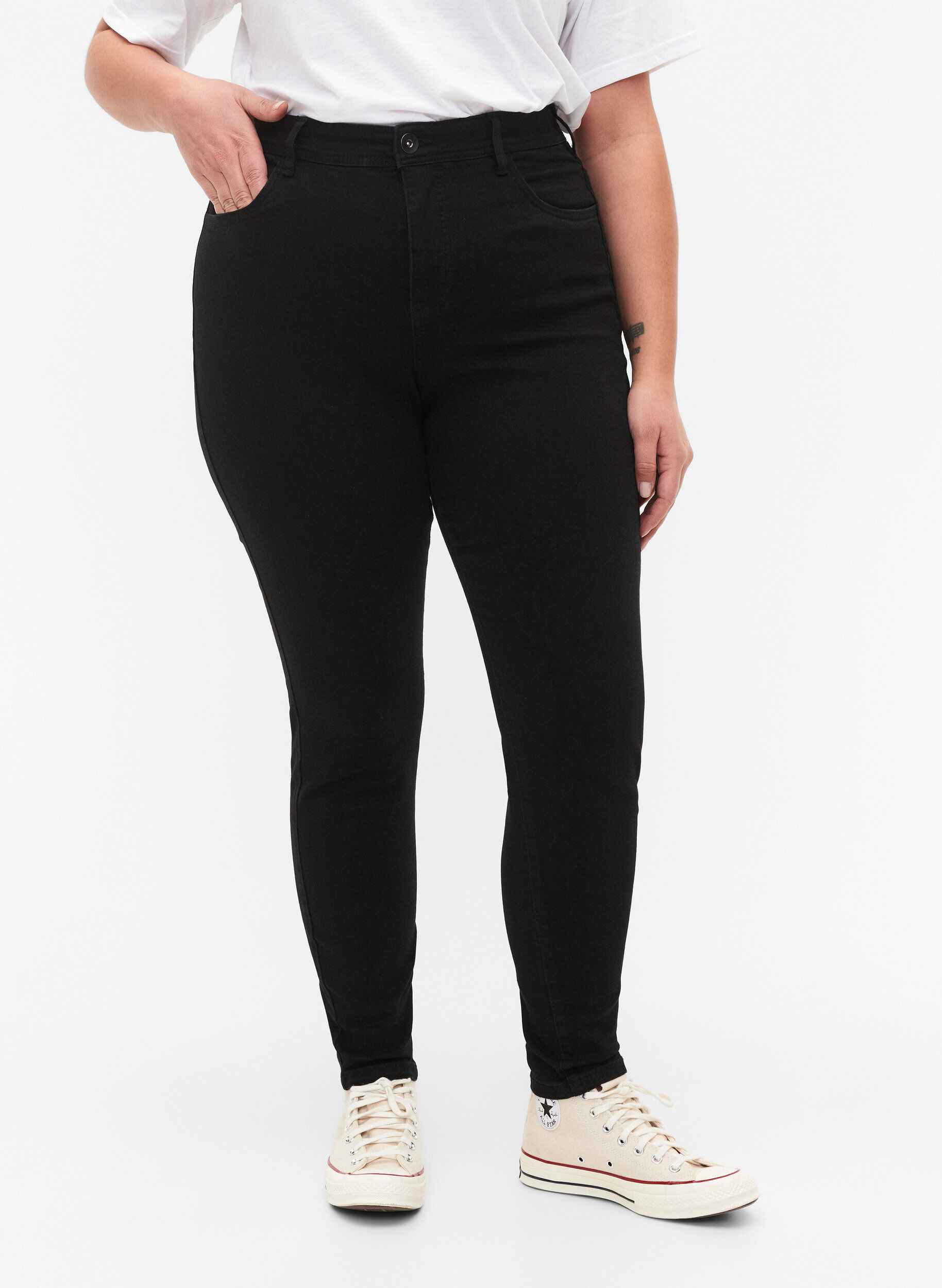 Zizzi Jeans med super slim passform, Svart, Model image number 3