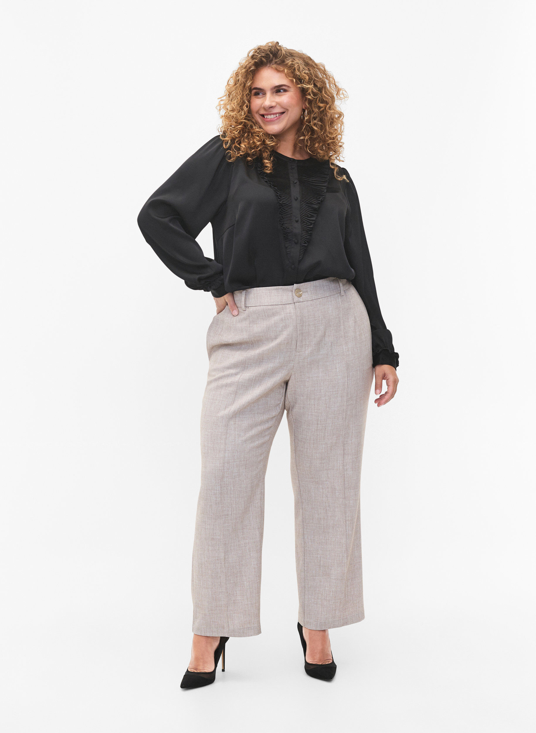 Zizzi Skjortblus i sat&auml;ng med volang, Black, Model image number 2