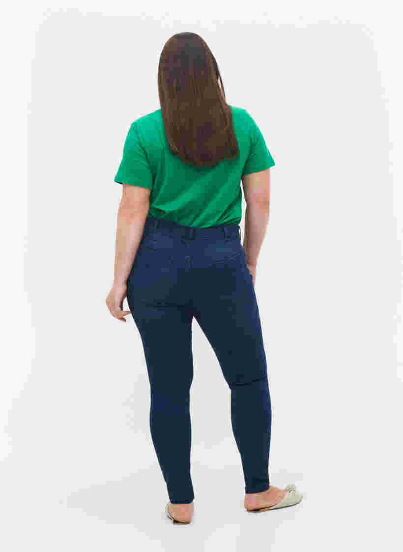 Super slim Amy jeans med resår i midjan, Dark blue, Model image number 1