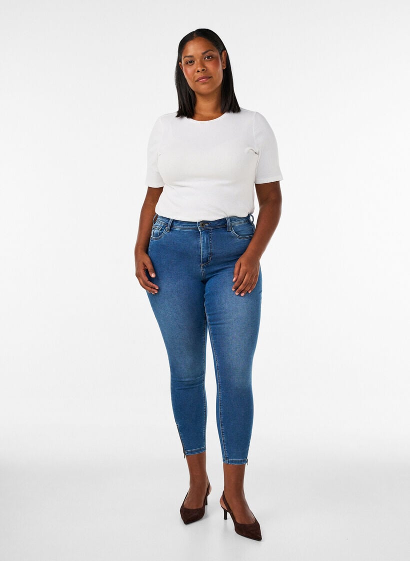 Croppade Amy jeans med dragkedja, Bl&aring;, Model image number 1