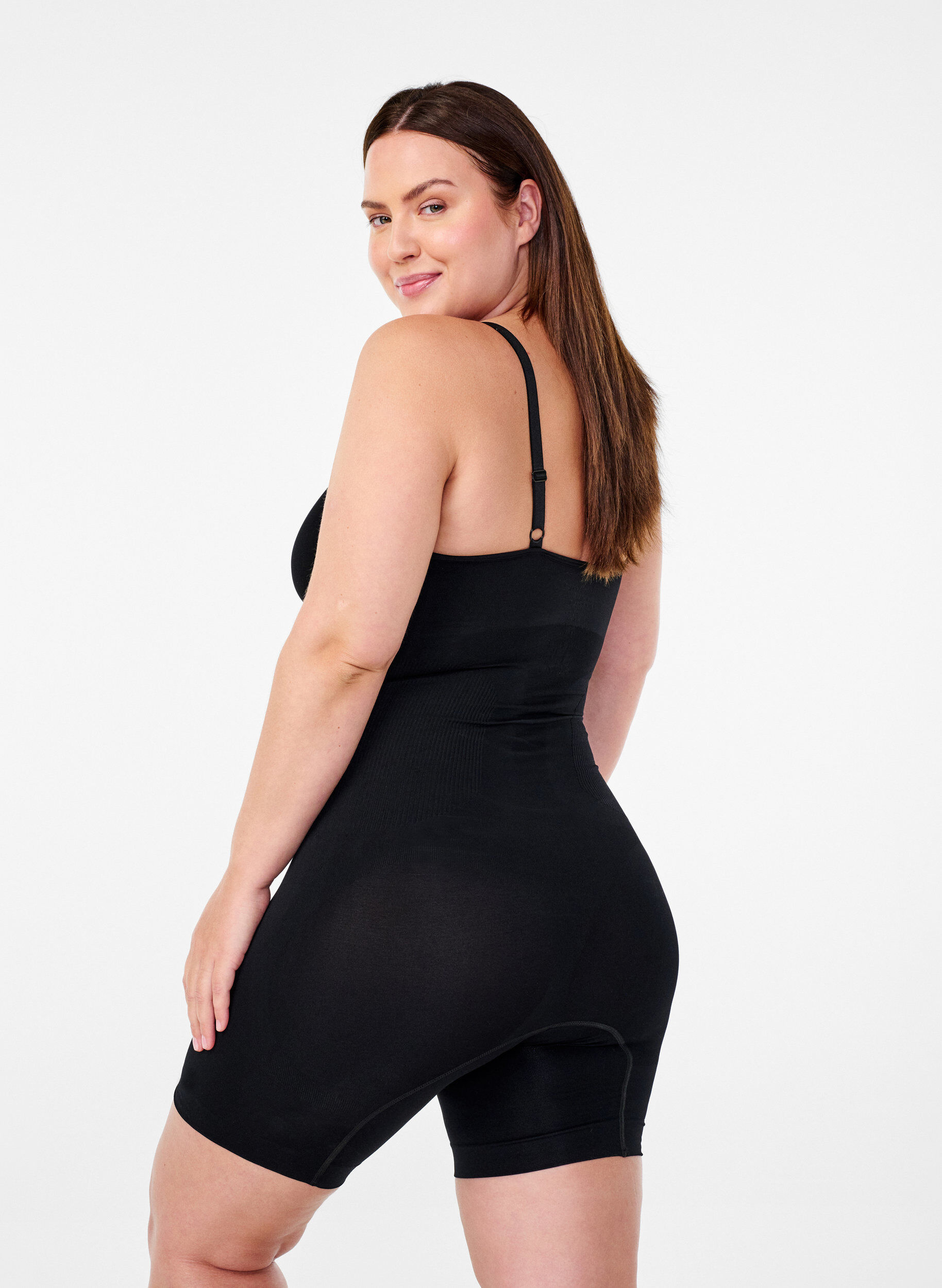 Zizzi Shapewear bodysuit med &ouml;ppning nedtill, Svart, Model image number 1