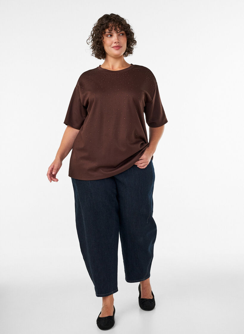 T-shirt med strassstenar och rund hals, Brun, Model image number 1