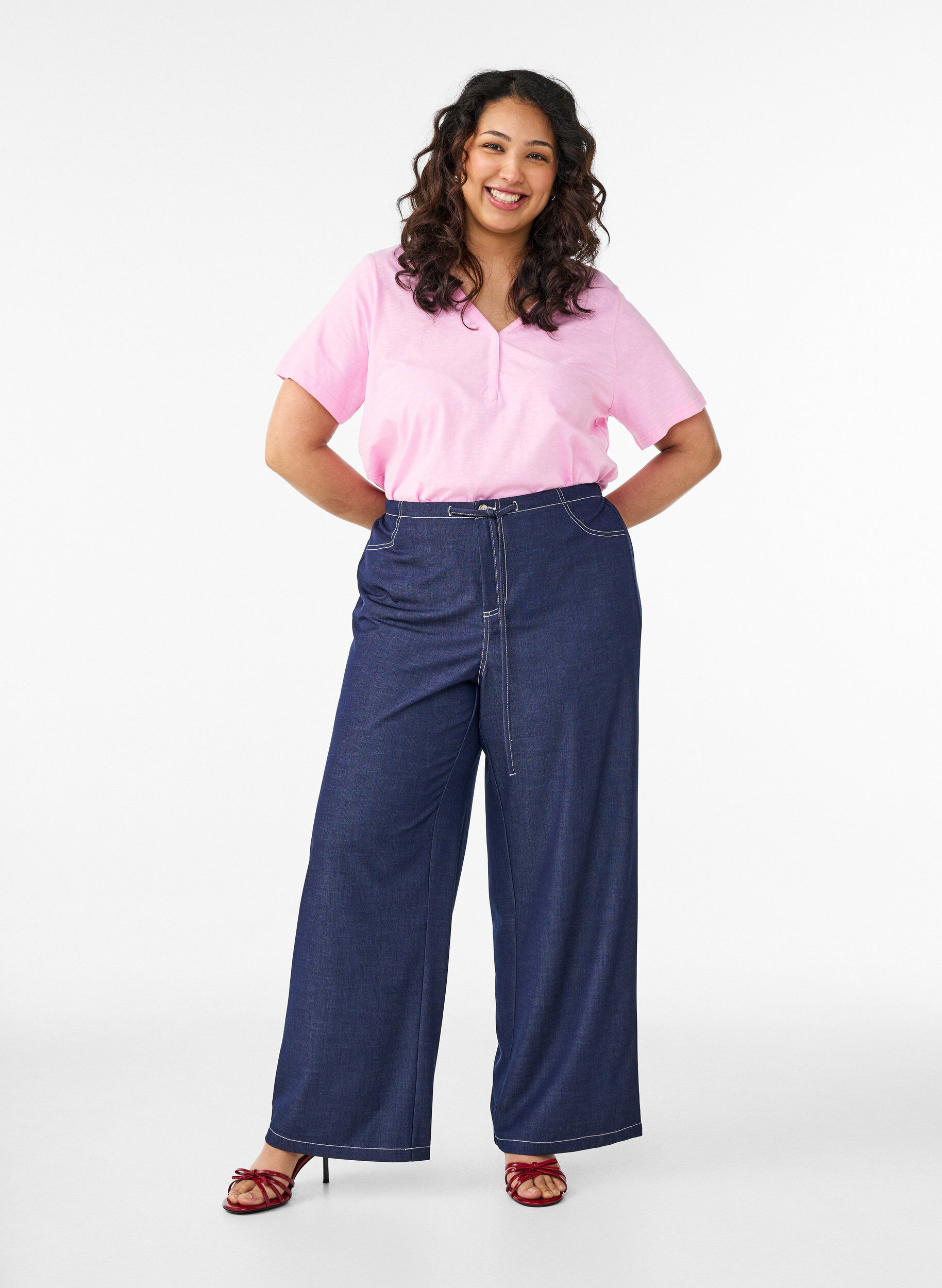 ZizziT-shirt med knappdetalj, Rosa, Model image number 1