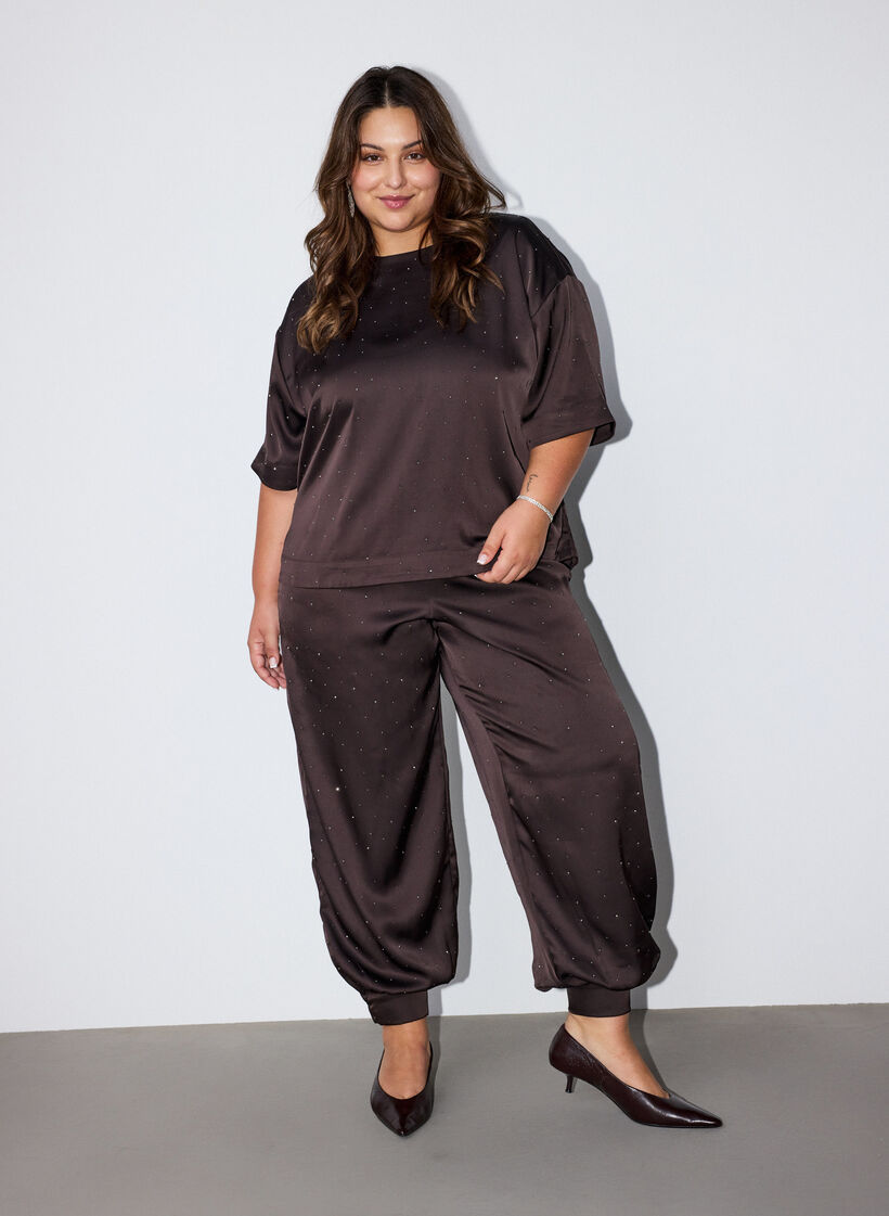 Ballongbyxor i satin med strass, Brun, Model image number 0