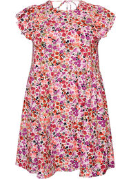 Blommig kl&auml;nning i bomull med volanger och v-ringning, Rosa
