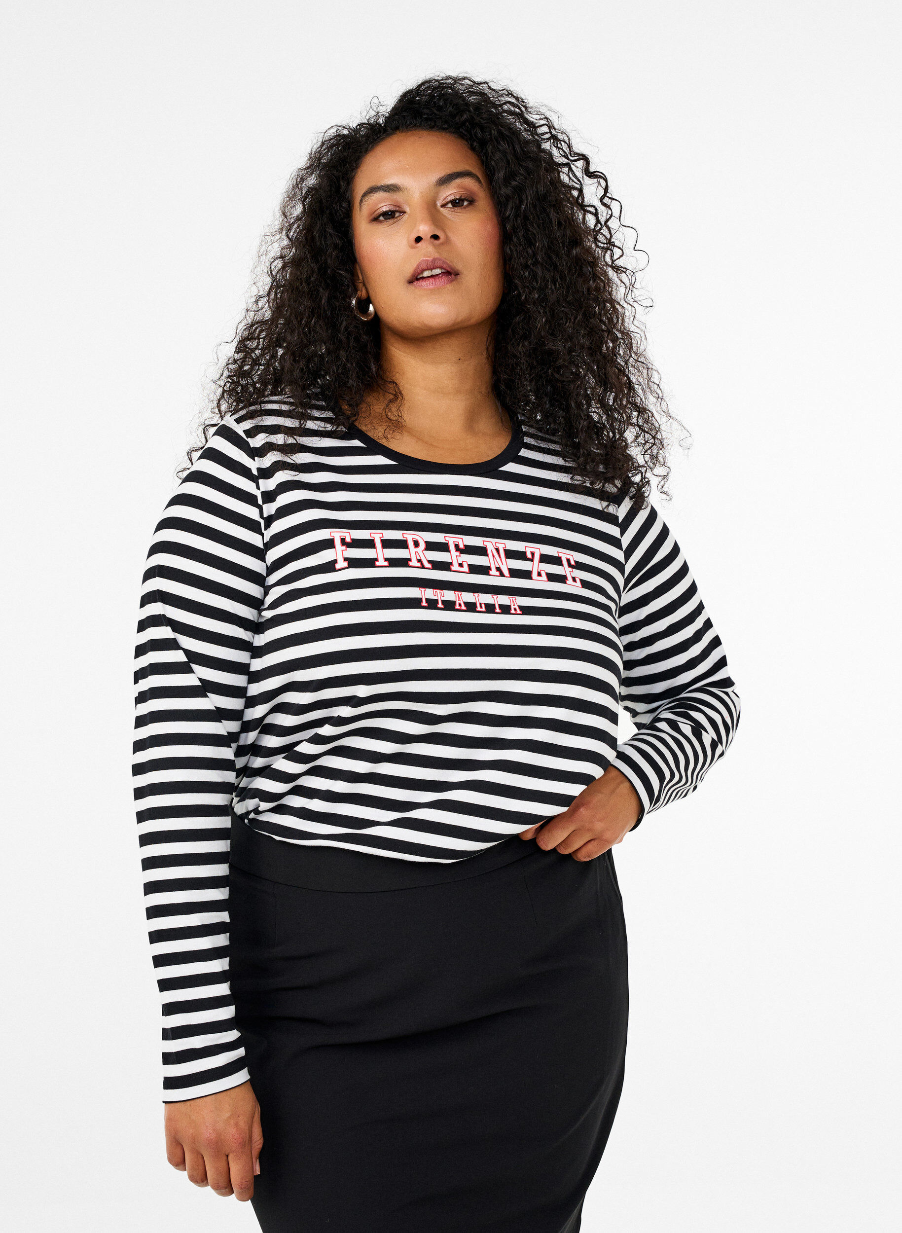 Zizzi Randig blus med motiv, White w.Black Stripe, Model image number 0