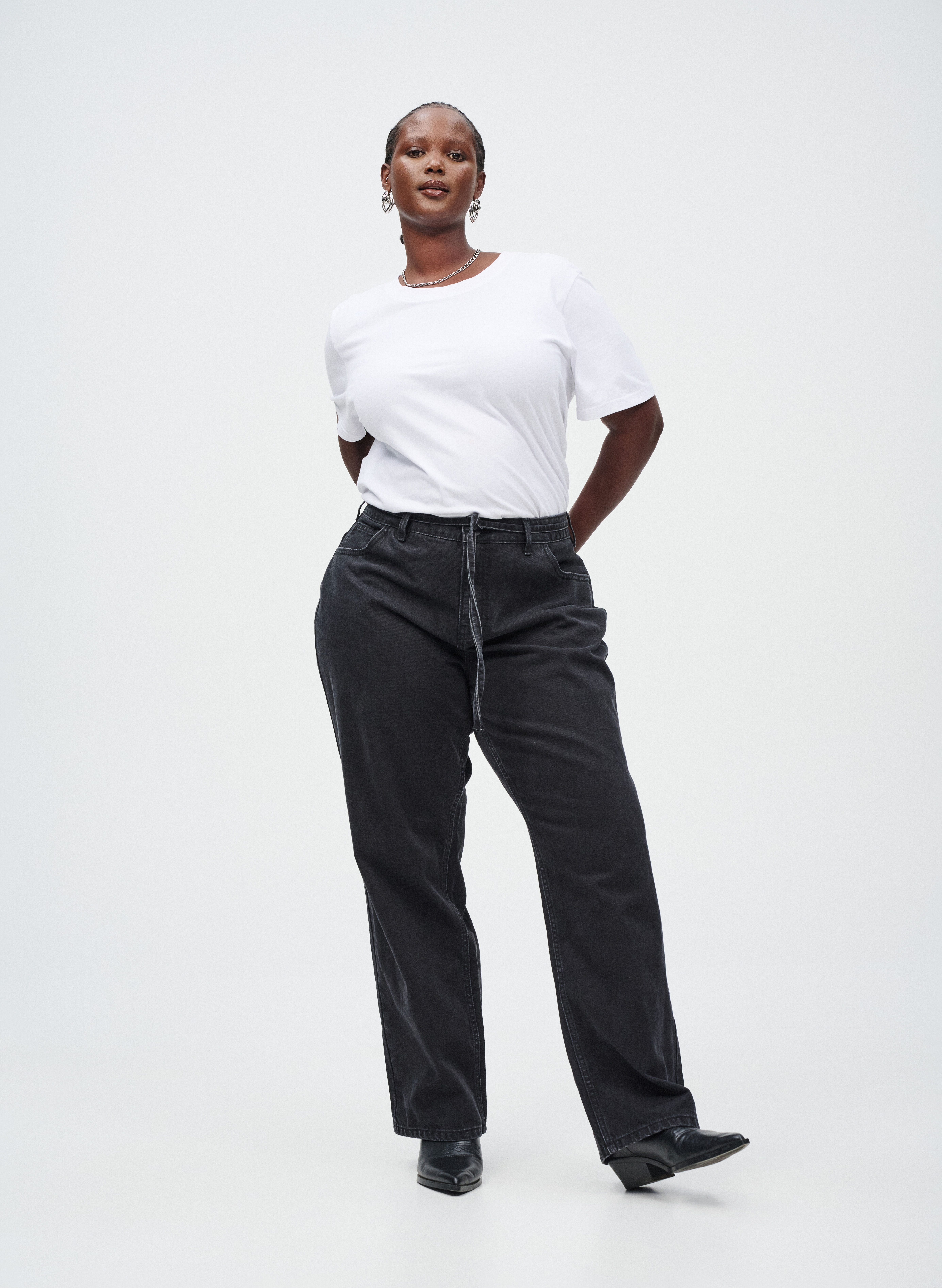 Jeans med sn&ouml;rning, , Model