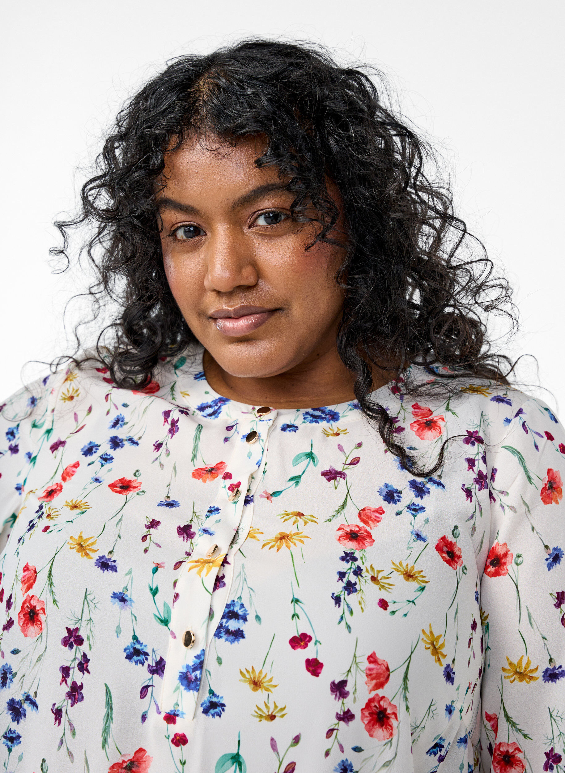 Zizzi Blommig midikl&auml;nning med 3/4 &auml;rmar, Bl&aring;, Model image number 2