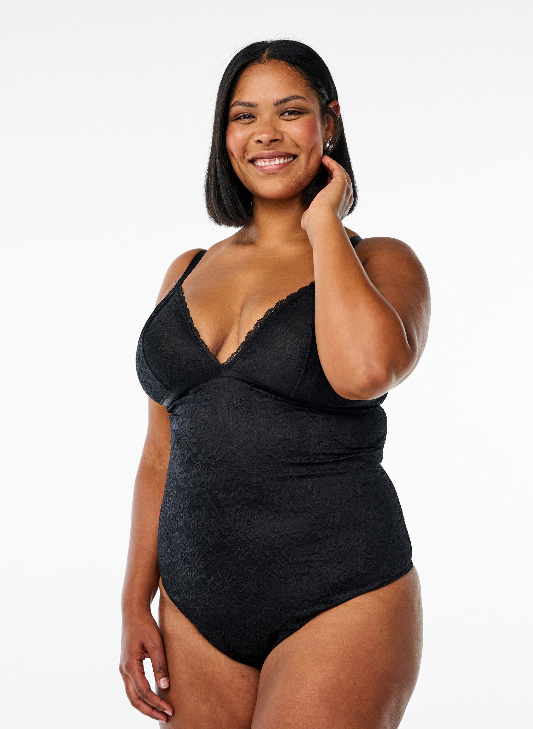Body i spets med shapewear-effekt, Svart, Model