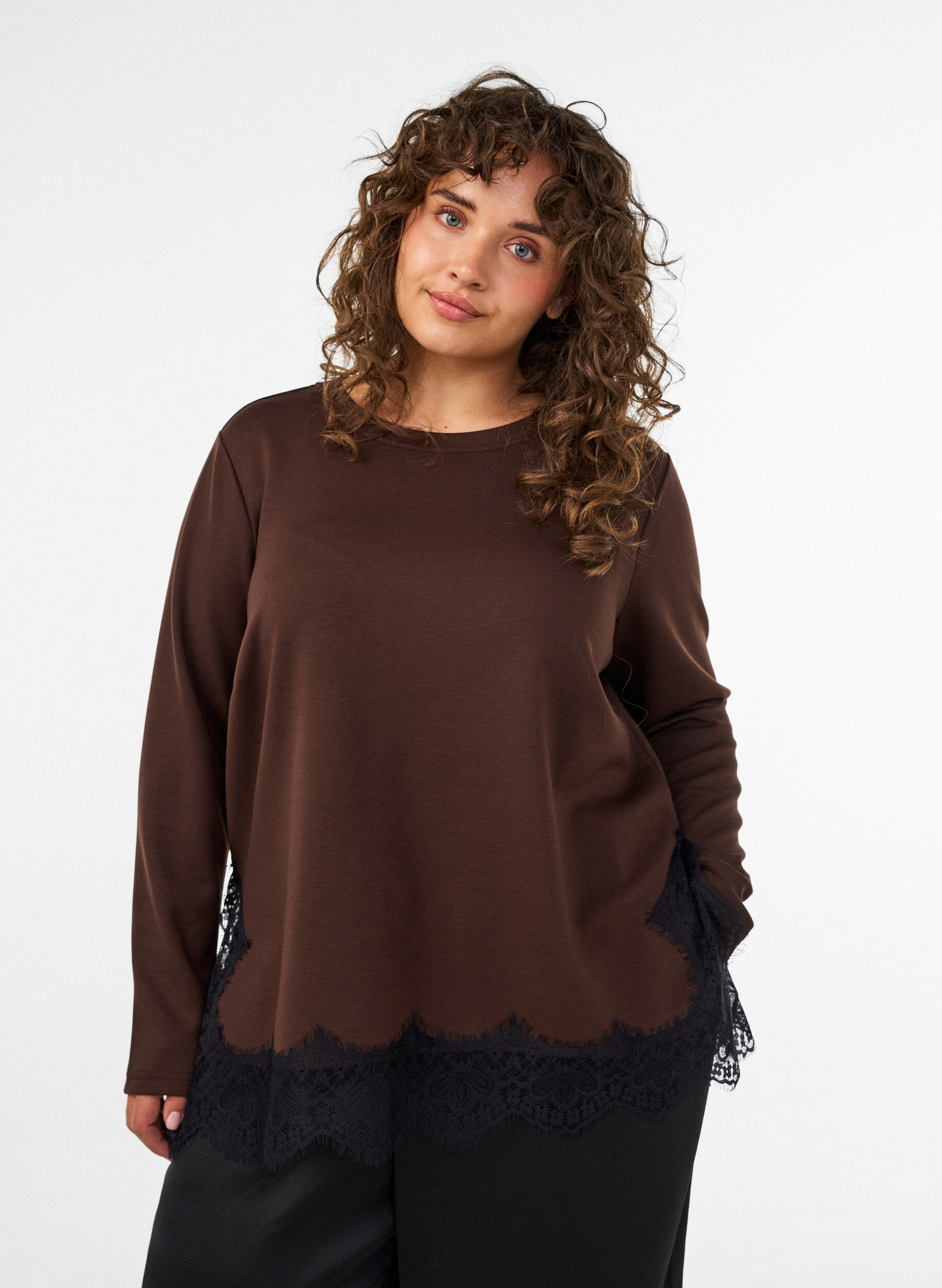 Blus i jersey med spetskant, Brun, Model