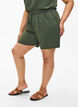 Shorts med fickor och res&aring;r i midjan, Gr&ouml;n, Model image number 3