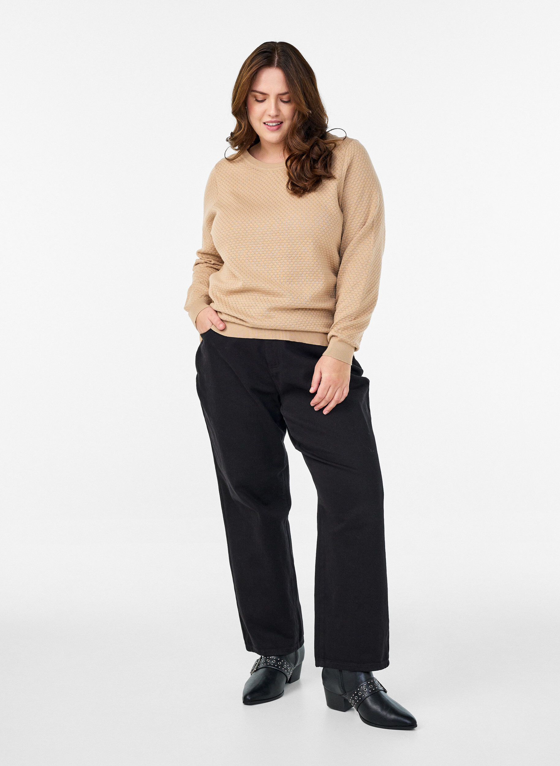 Zizzi Stickad blus i bomull med strukturm&ouml;nster, Beige, Model image number 1