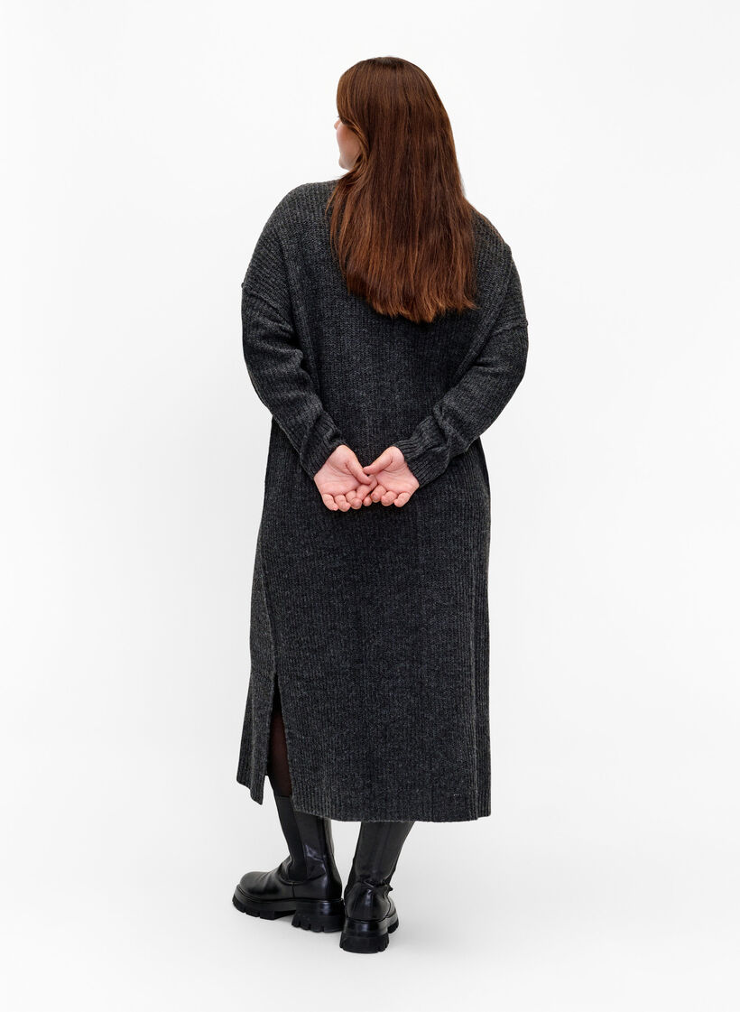 L&aring;ng, l&ouml;st sittande stickad kl&auml;nning med slits, Gr&aring;, Model image number 1