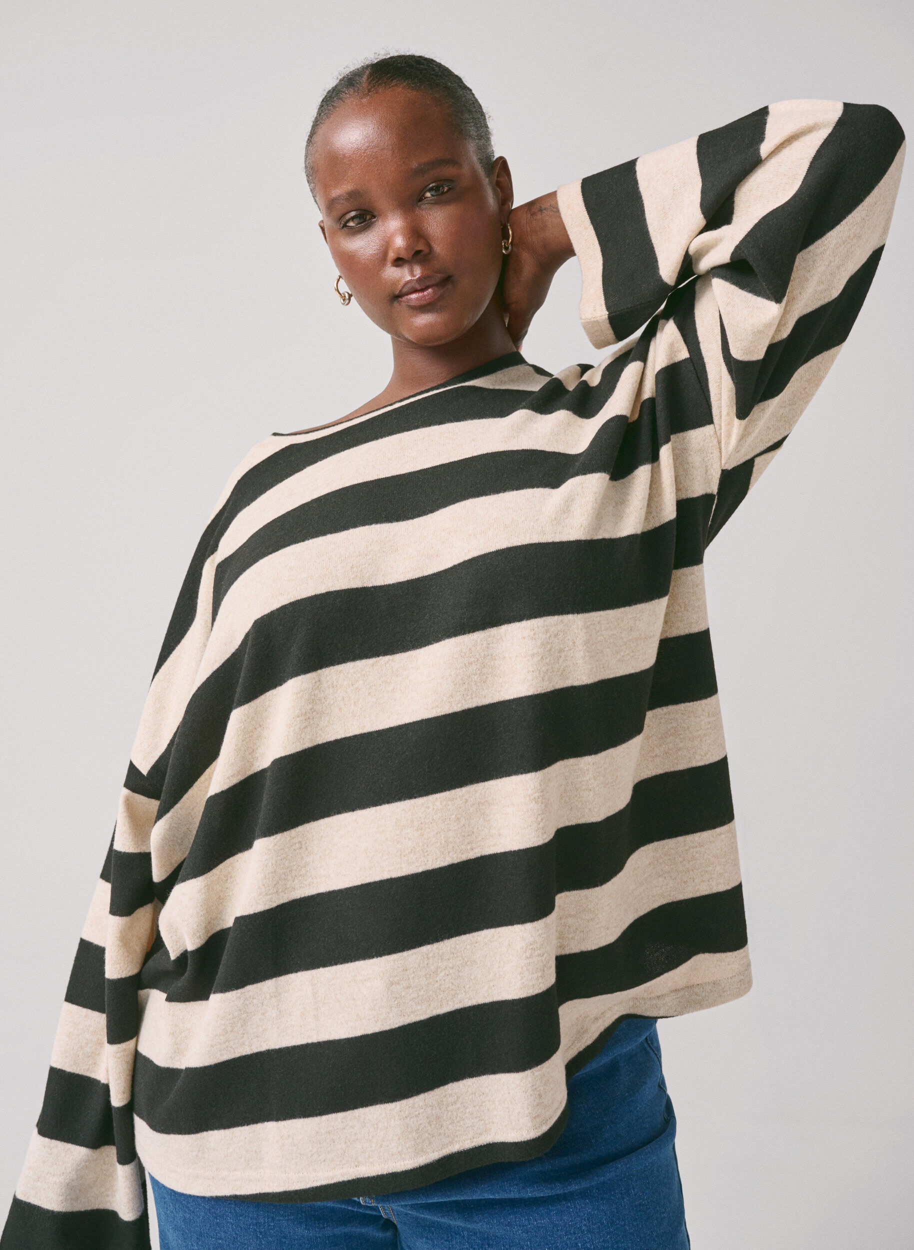 Zizzi L&aring;ng&auml;rmad blus med r&auml;nder, Bl. Beige Mel.Stripe, Image image number 0