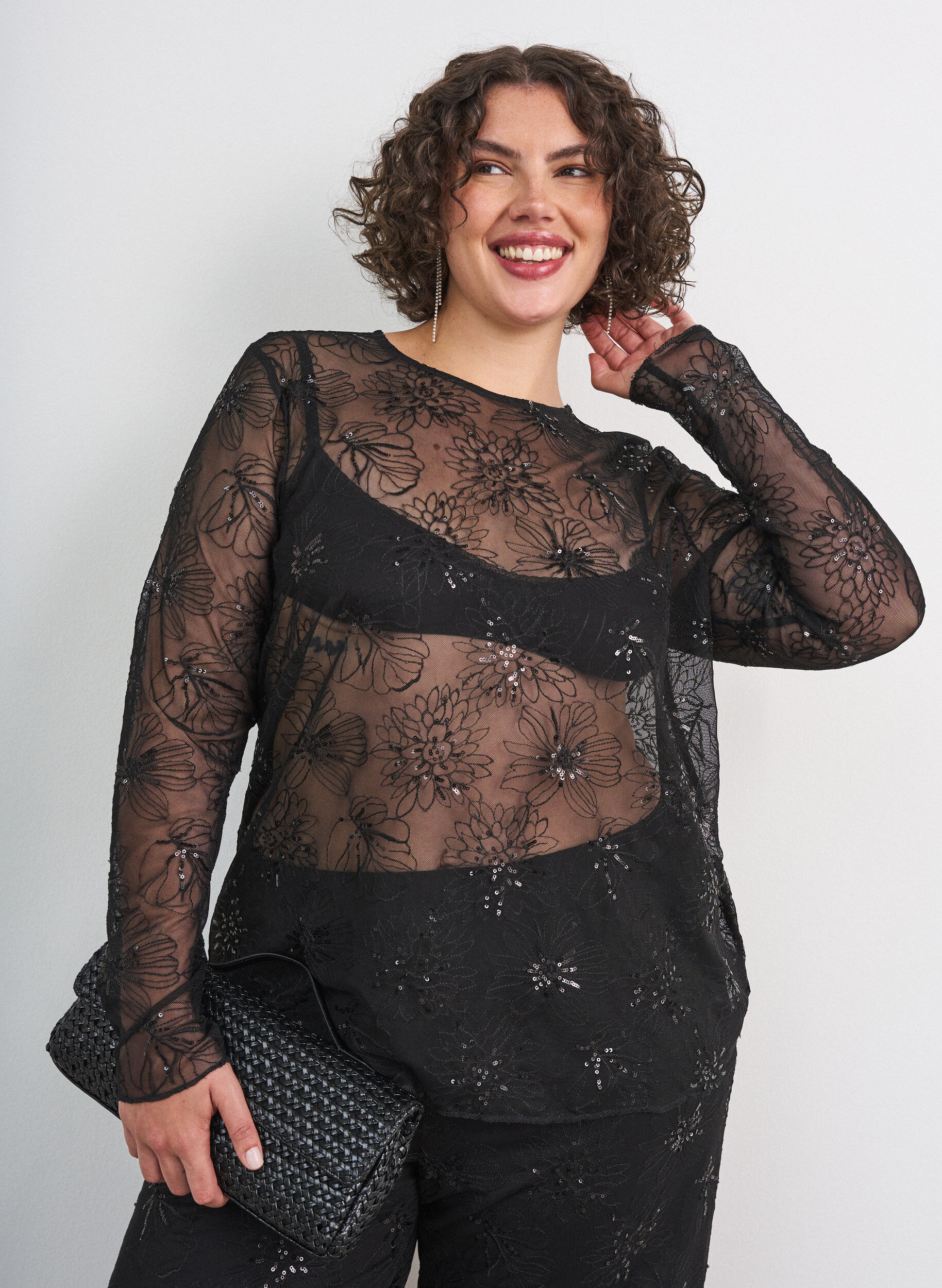 ZizziBlus i mesh med blommor och paljetter, Svart, Model image number 0