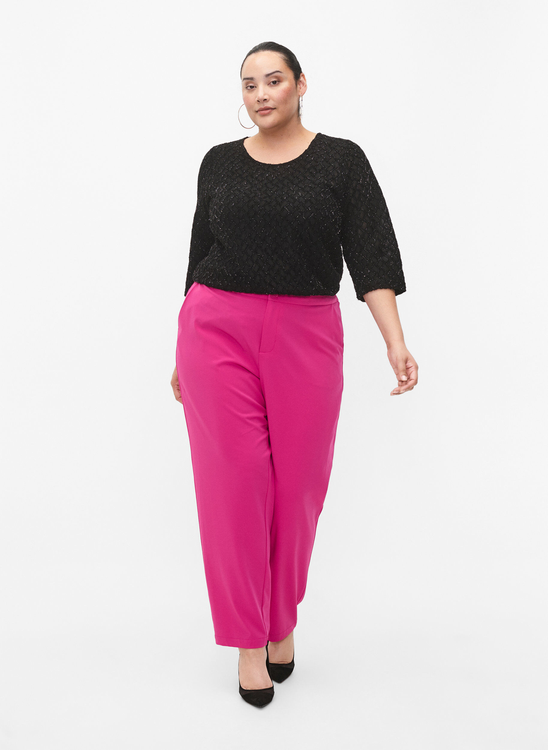 Zizzi M&ouml;nstrad blus med trekvarts&auml;rm och glitter, Black, Model image number 2