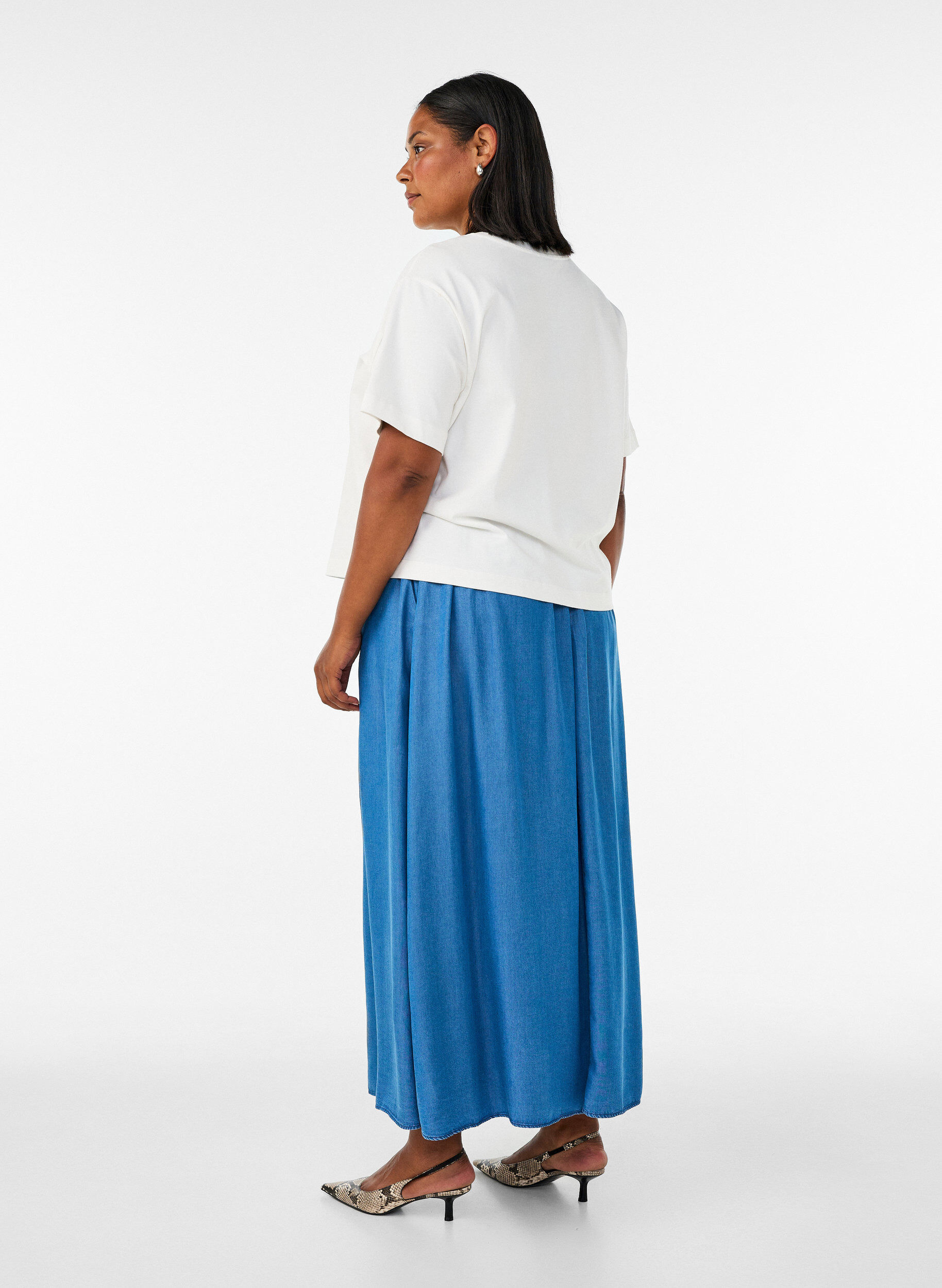 ZizziMaxikjol i TENCEL&trade; lyocell med denimlook, Bl&aring;, Model image number 1