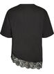 T-shirt med asymmetrisk spetskant, Svart, Packshot image number 1