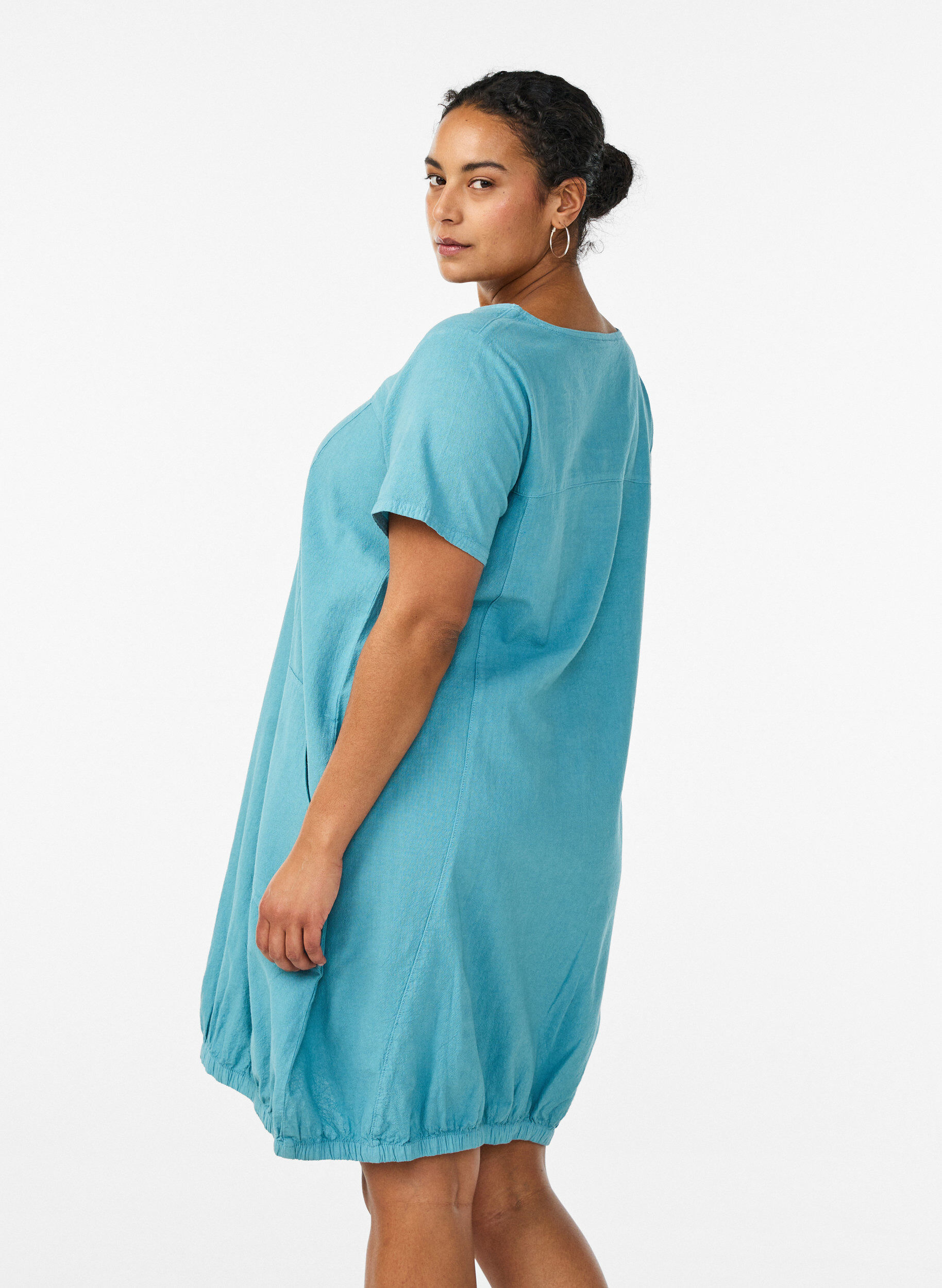 ZizziKort&auml;rmad kl&auml;nning i bomull, Bl&aring;, Model image number 2
