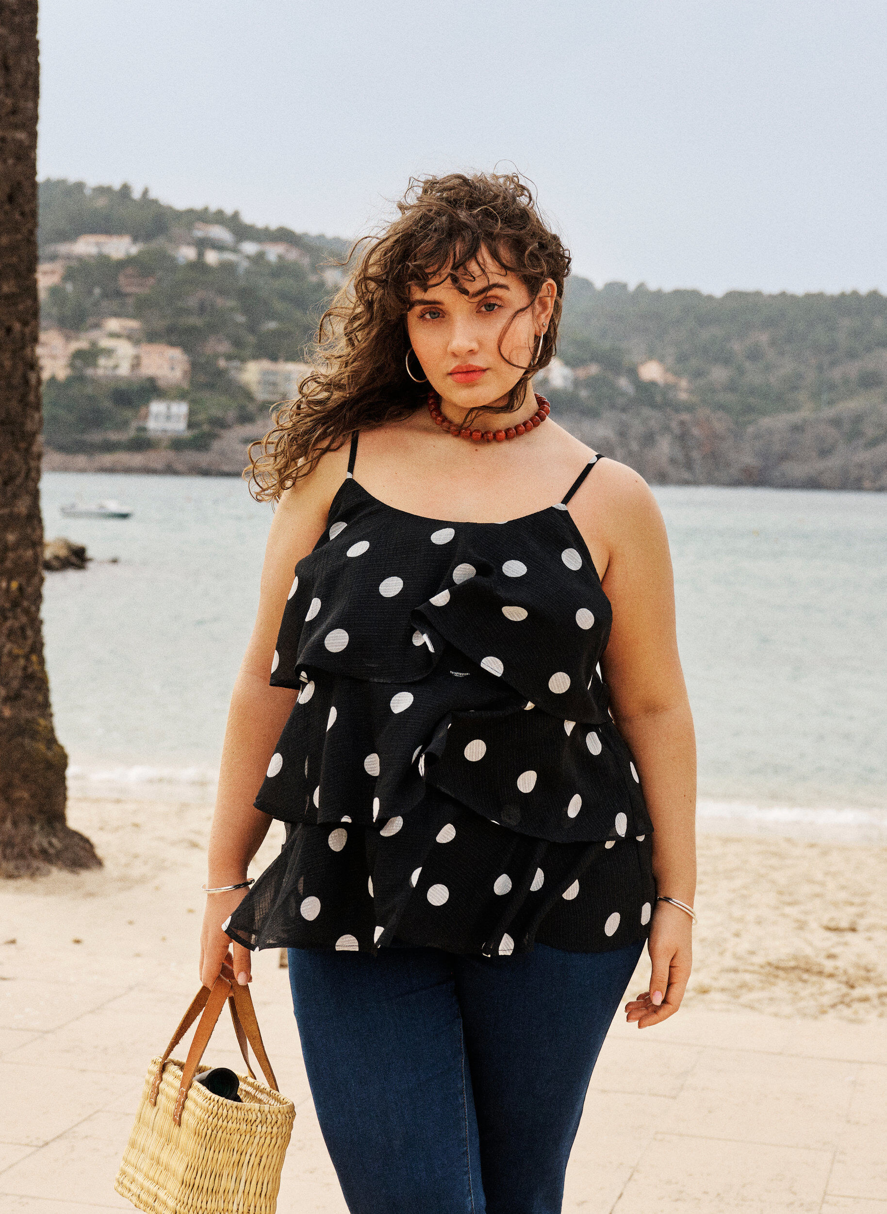 ZizziTopp i lager med volanger och spaghettiband, Svart, Image image number 0