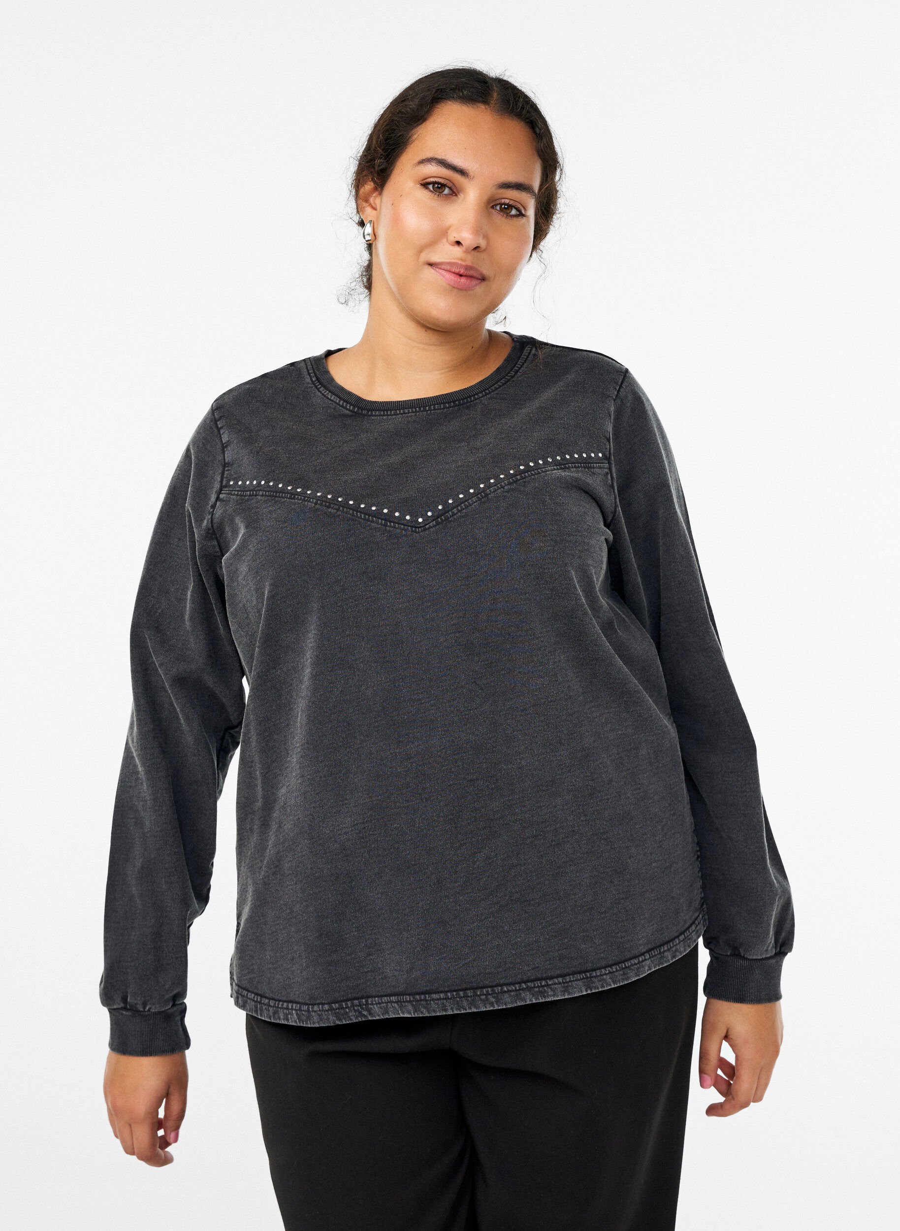 Sweatshirt med strass och tv&auml;ttad effekt, Gr&aring;, Model