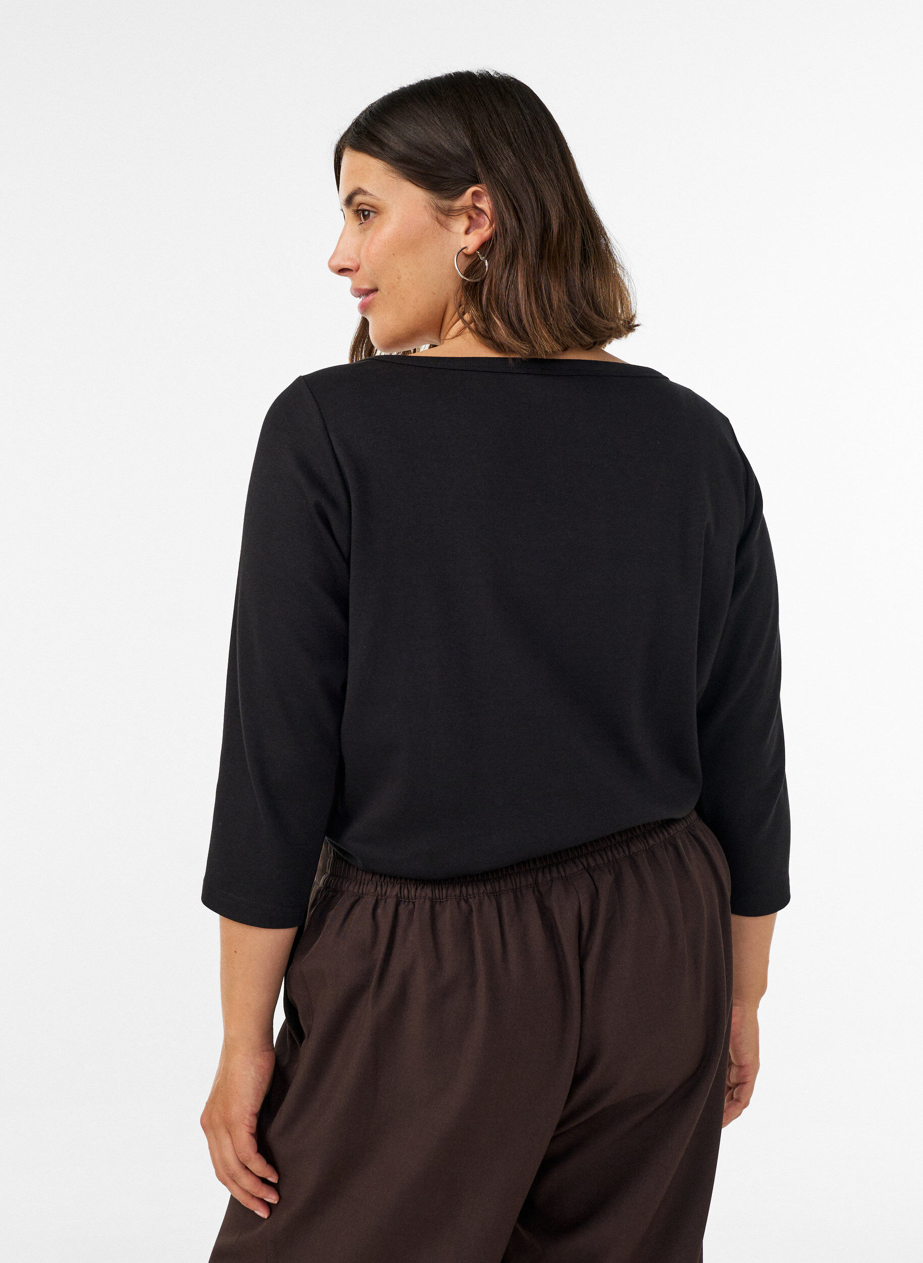 ZizziBas-T-shirt med b&aring;tringning och 3/4-&auml;rmar, Svart, Model image number 2