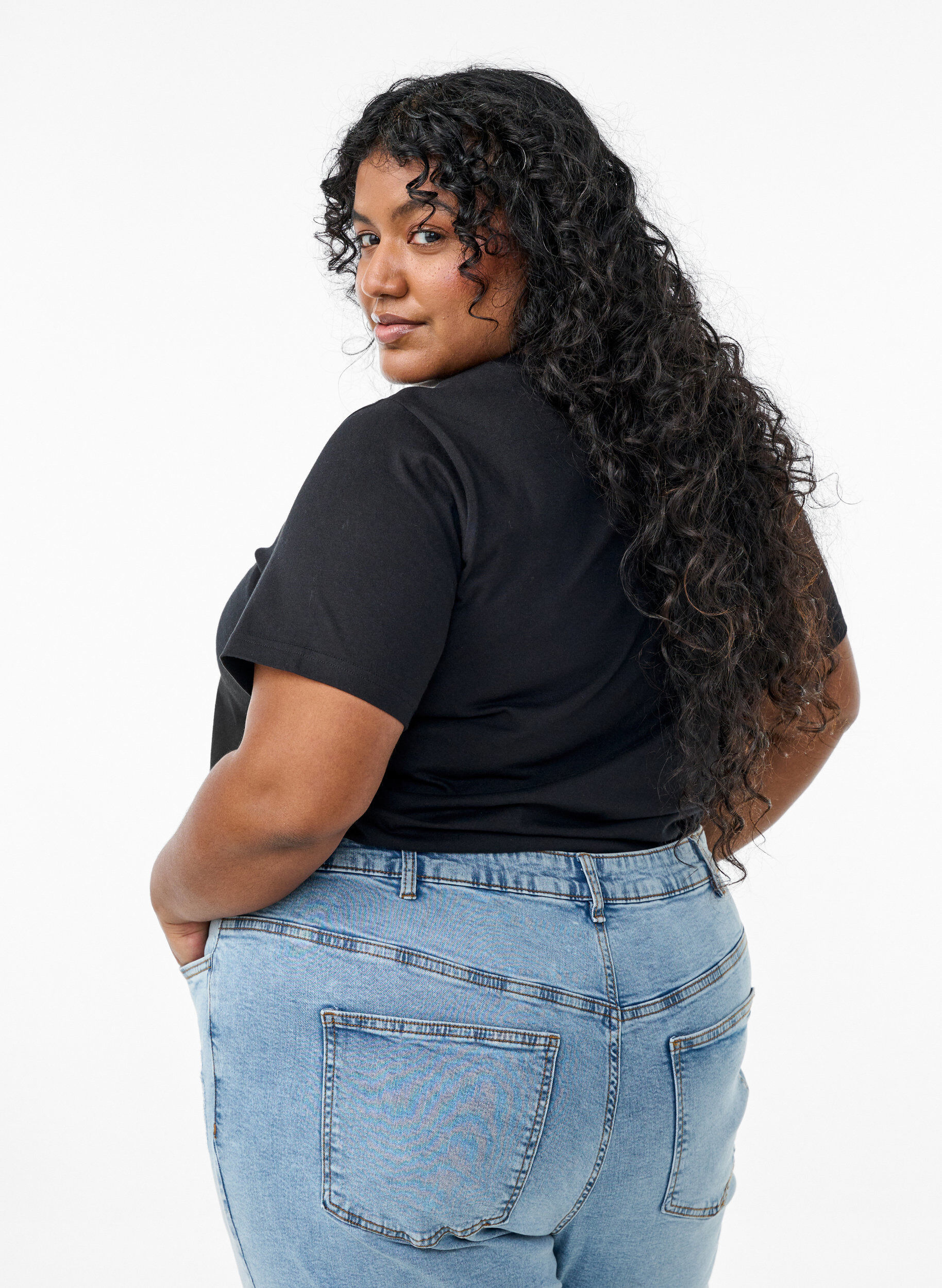 Zizzi T-shirt med dekorativa detaljer, Svart, Model image number 2