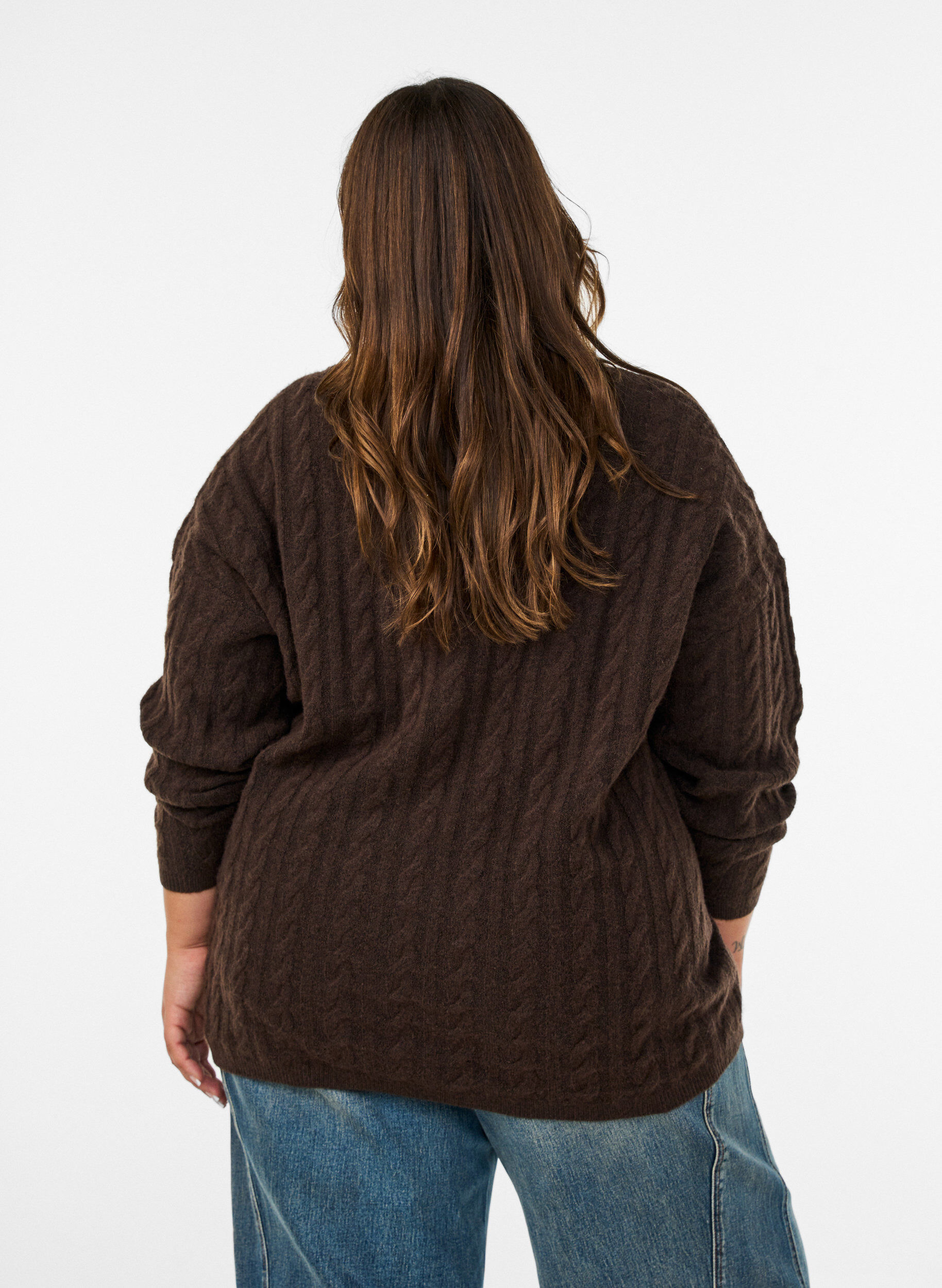 ZizziStickad blus med fl&auml;tstickning och v-ringning, Brun, Model image number 2