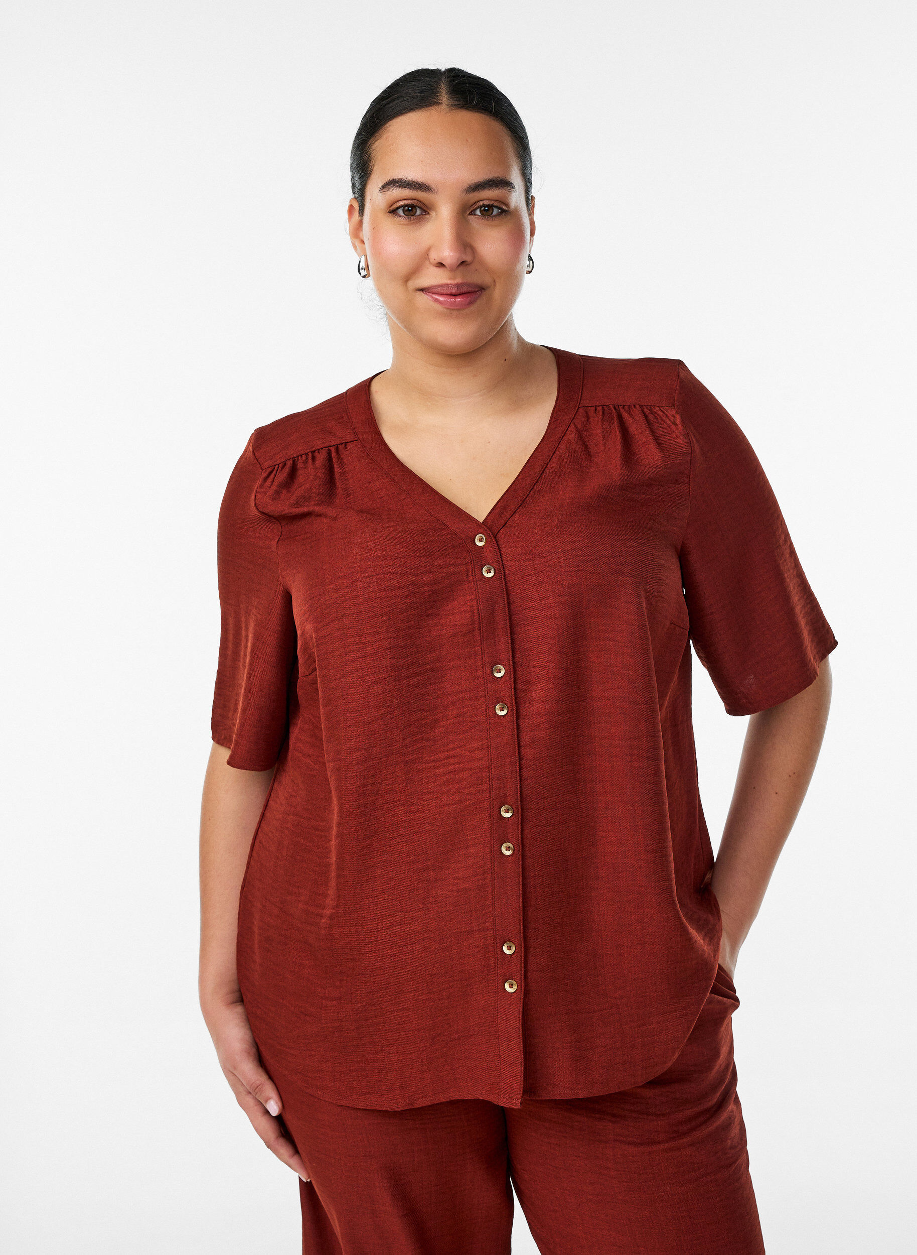 ZizziV-ringad skjortblus med korta &auml;rmar, R&ouml;d, Model image number 0