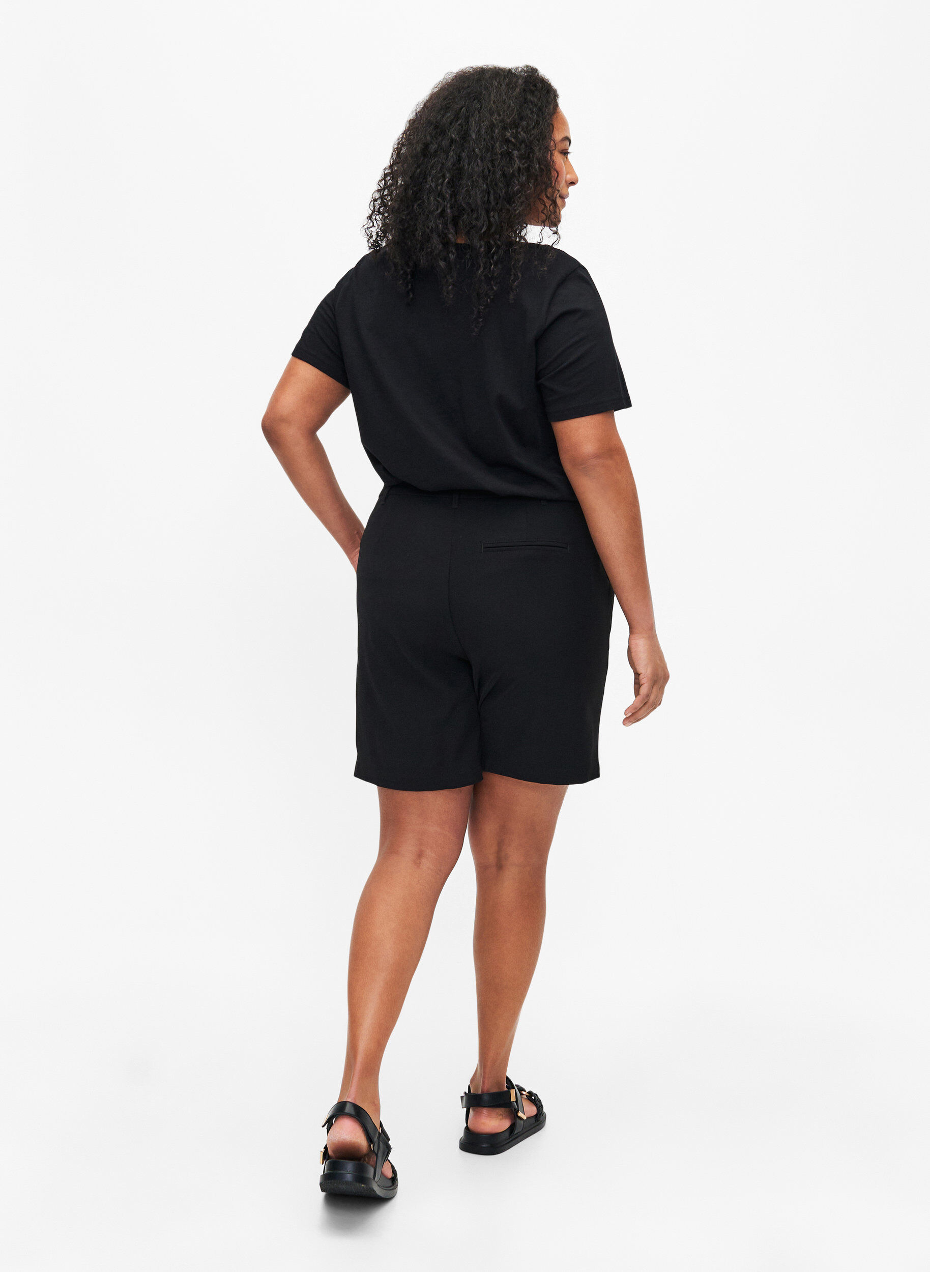 Zizzi Bermuda -shorts med h&ouml;g midja, Black, Model image number 1