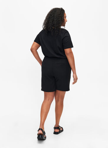 Bermuda -shorts med hög midja, Black, Model image number 1