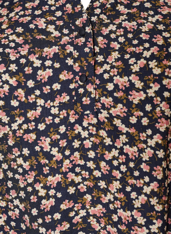 Blommig blus i viskos med korta &auml;rmar och smockdetaljer, Bl&aring;, Packshot image number 2