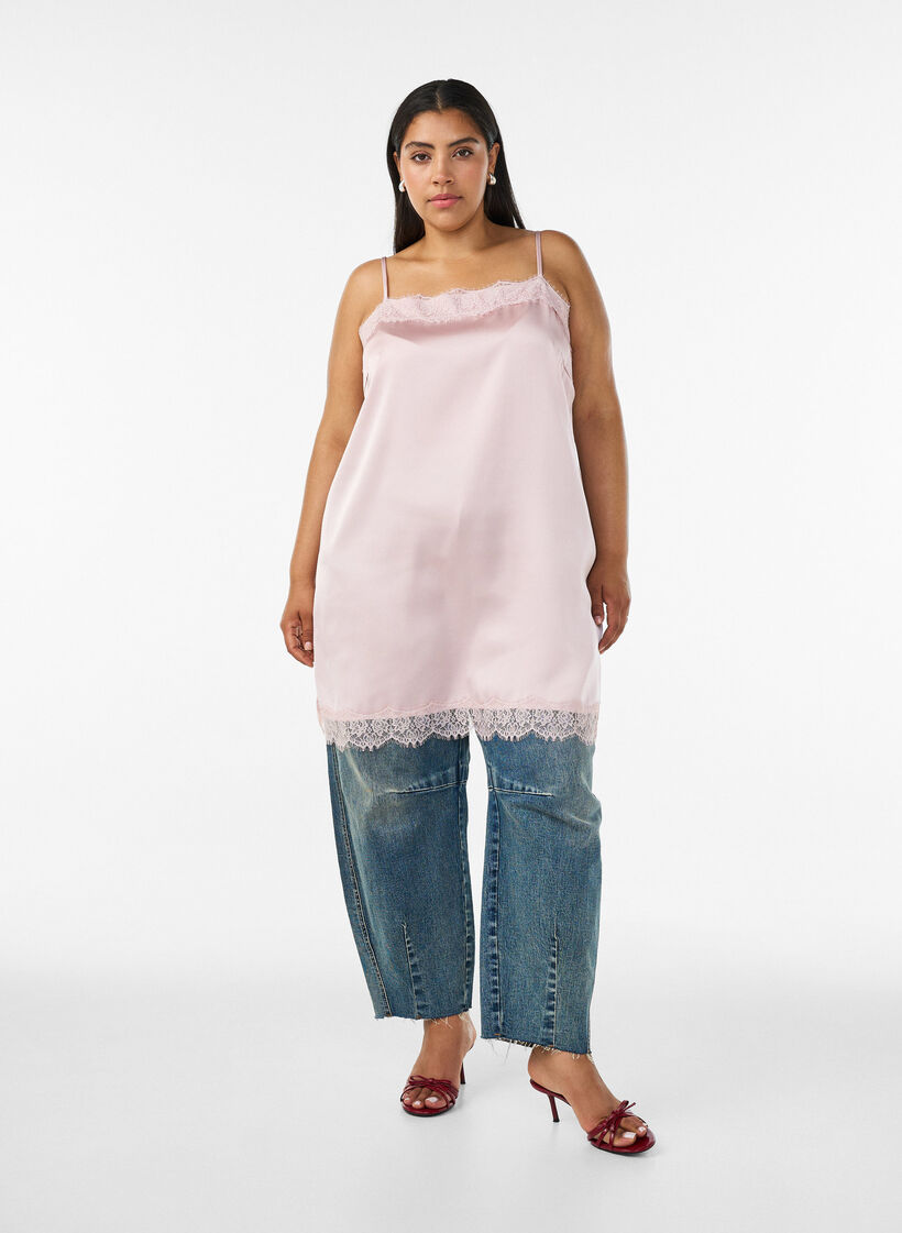 L&aring;ng topp i satin med spetskanter, Rosa, Model image number 1