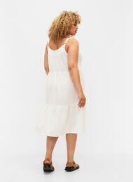Enfärgad klänning i bomull, Bright White, Model