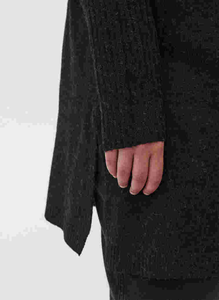 Stickad melerad poncho med polokrage och slits, Black, Model image number 2