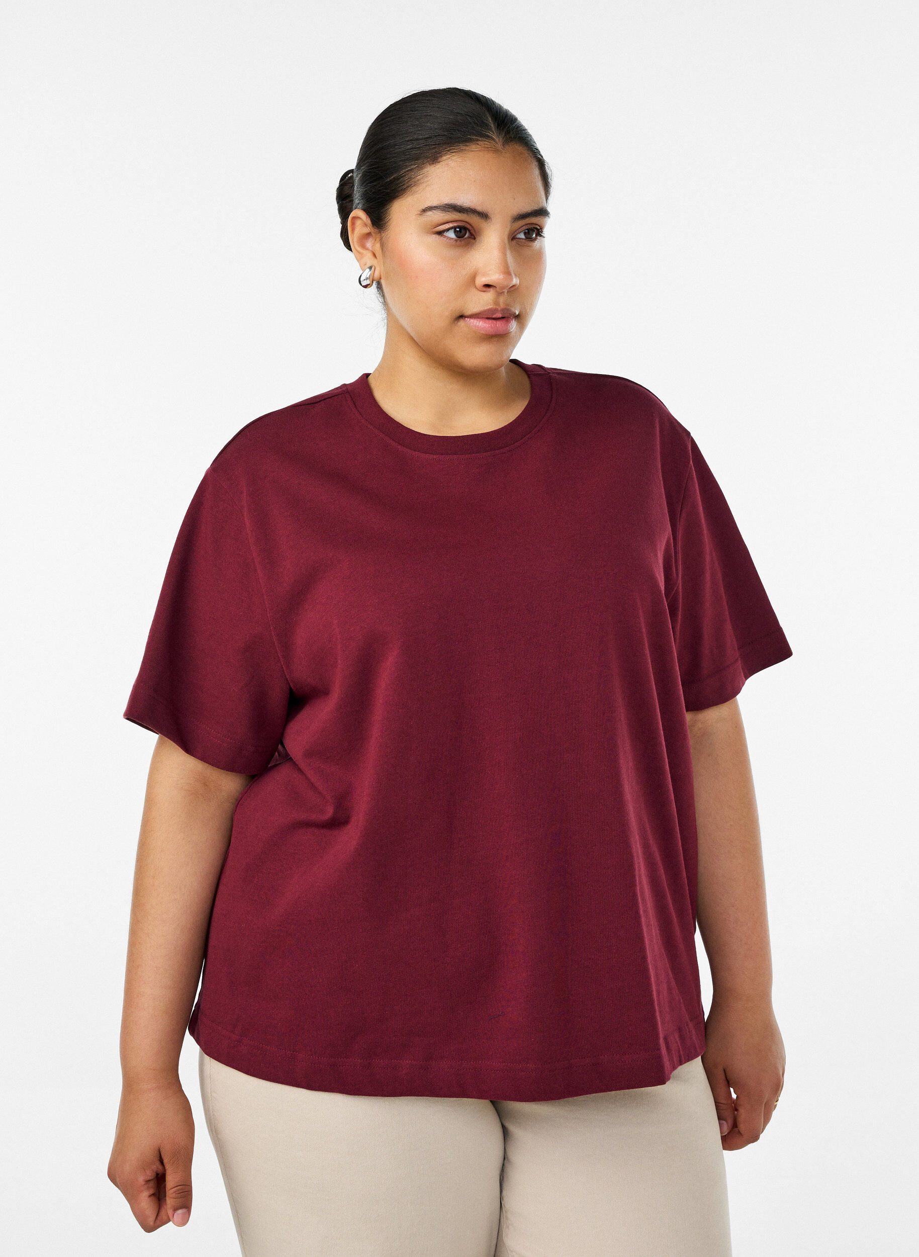 Boxig t-shirt i bomull, R&ouml;d, Model