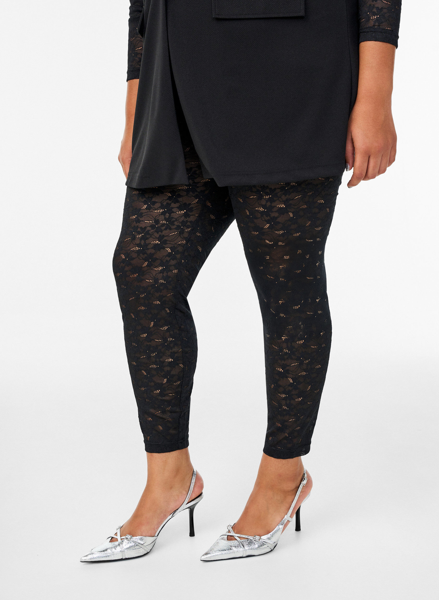 Zizzi Leggings i spets med h&ouml;g midja, Svart, Model image number 2