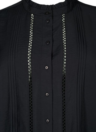 Skjortblus i viskos med volangkrage, Black, Packshot image number 2