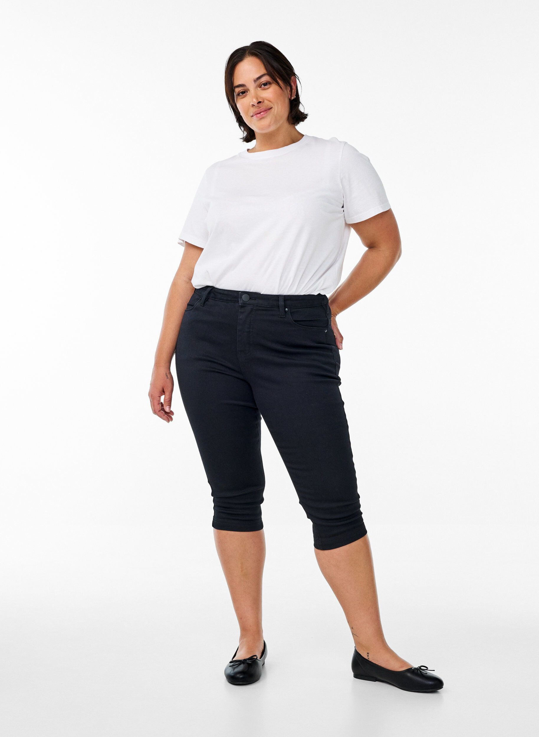 Amy caprijeans med h&ouml;g midja och super slim fit, Svart, Model
