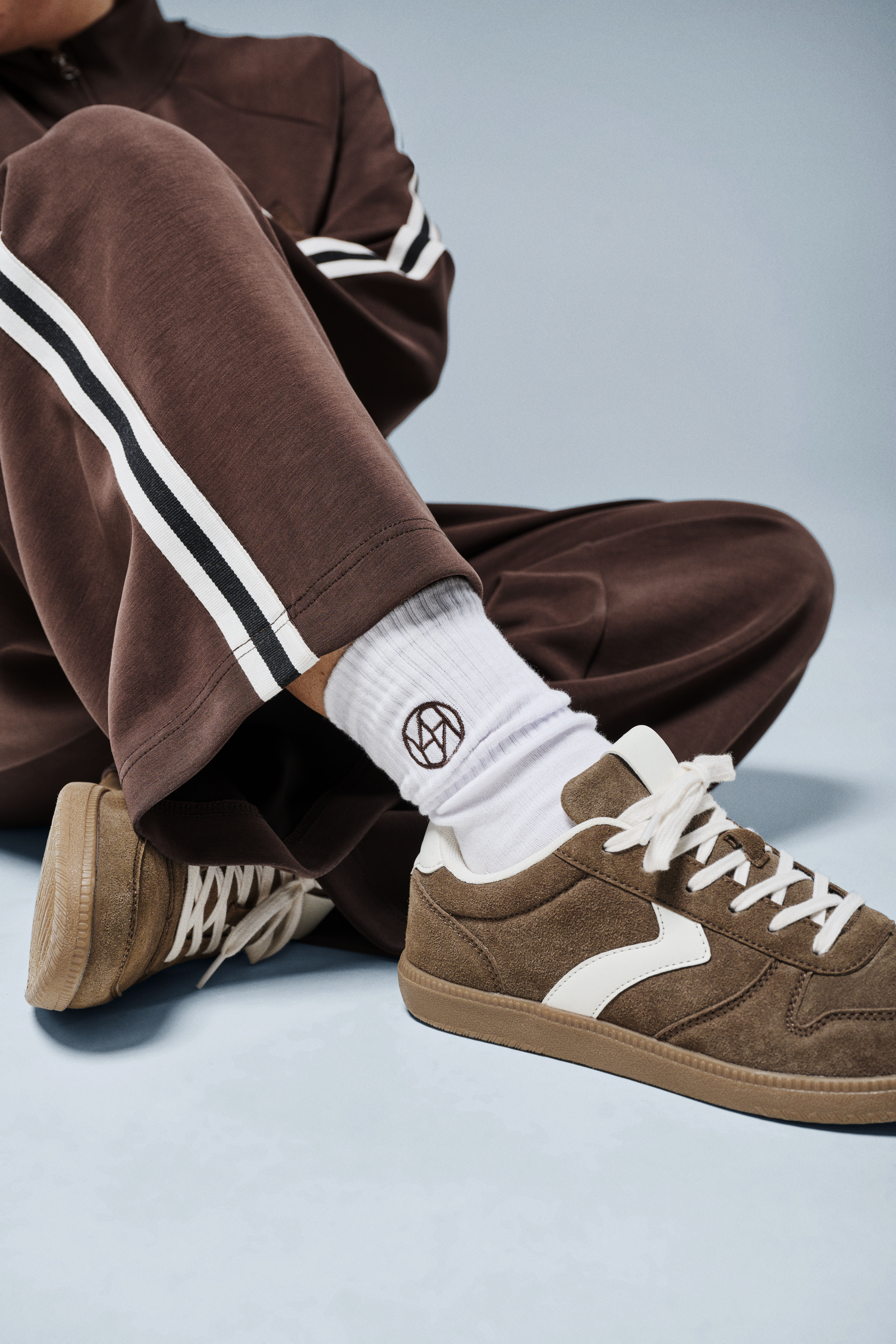 Zizzi Brun tr&auml;ningsoverall, , Model