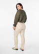 Emily jeans med slim fit och normal midja, Beige, Model image number 1
